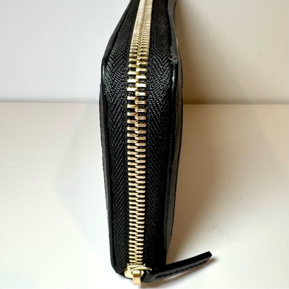New Gucci Sukey GG Monogram Black Leather Zip Around Wallet W Gold GG Logo - Picture 7 of 13